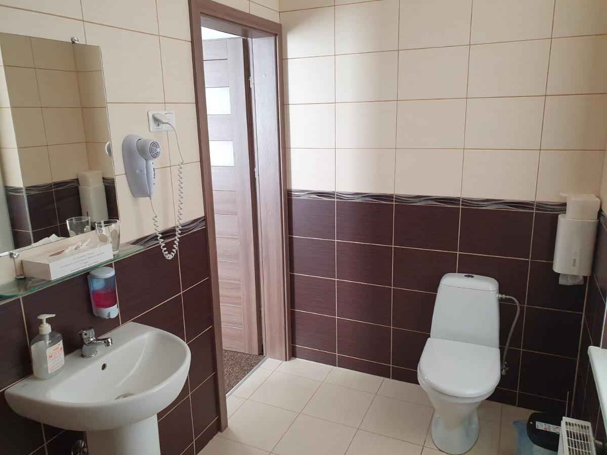 Hotel Svetaine à Jonava Extérieur photo