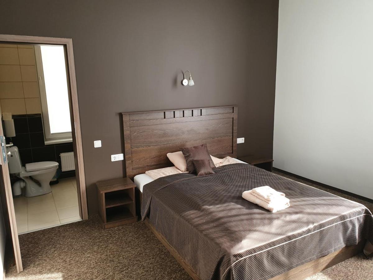 Hotel Svetaine à Jonava Extérieur photo